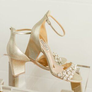 Badgley Mischka Laraine Plantino Gold Women's Leather Heels 7 Metallic Crystal